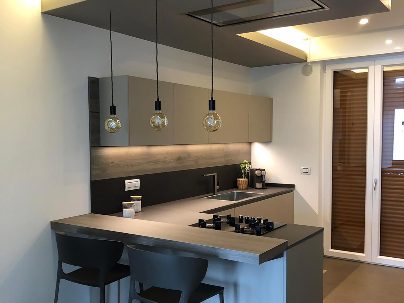 Progettare una Cucina: Suggerimenti per non incorrere in errori. 5 cucina penisola2