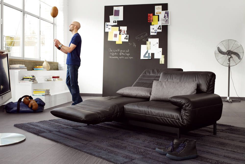 Living - Divani Moderni: Scopriamo insieme la scelta tra design pratico e funzionalità. 2 divano plura